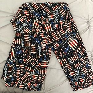 LulaRoe TC Americana Leggings